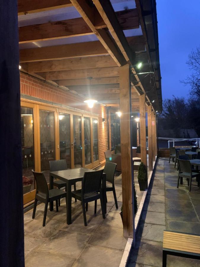Crown & Anchor 호텔 워킹 외부 사진